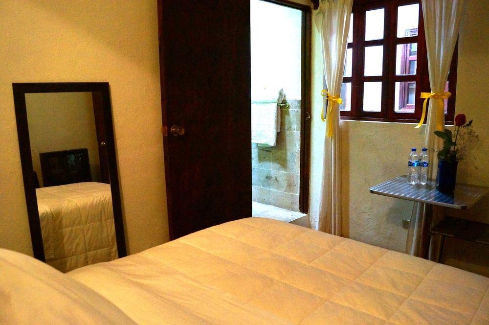 Hotel Aqui Es Mexico ซานมิเกล เด อาเญนเด ภายนอก รูปภาพ