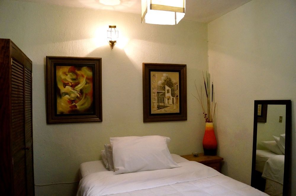 Hotel Aqui Es Mexico ซานมิเกล เด อาเญนเด ภายนอก รูปภาพ